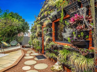 1/282 Ravenscar Street, Doubleview WA 6018