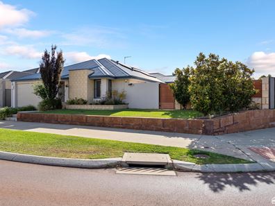 75 Benalla Crescent, Byford WA 6122