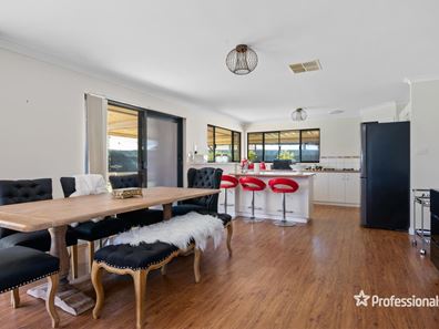 24 Nganka Way, Hannans WA 6430