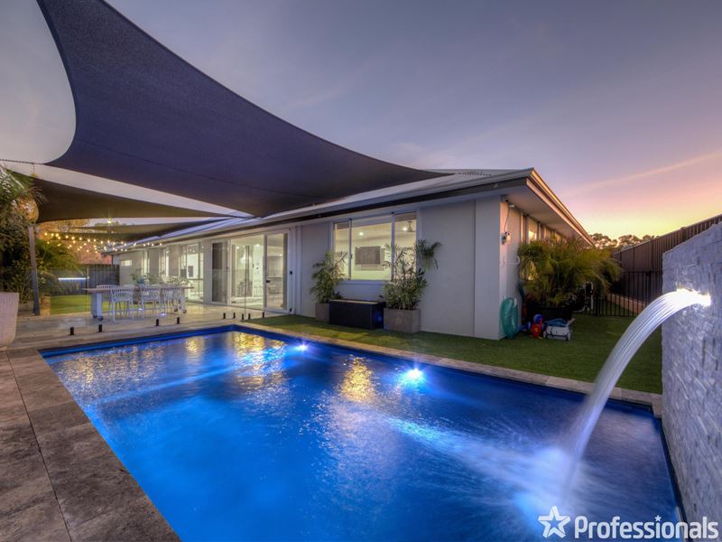 8 Kalari Drive, Wattle Grove