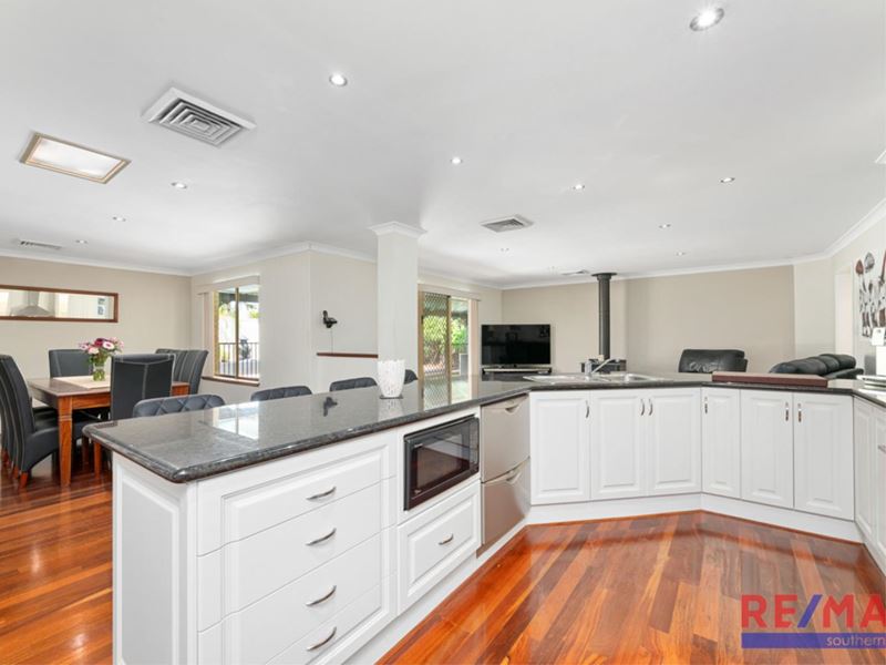 55 McKivett Crescent, Leeming