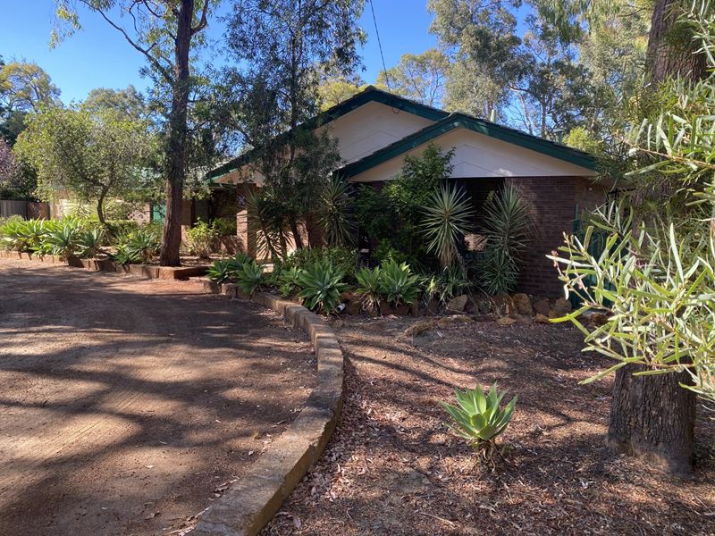 6 Manjiri Drive, Glen Forrest