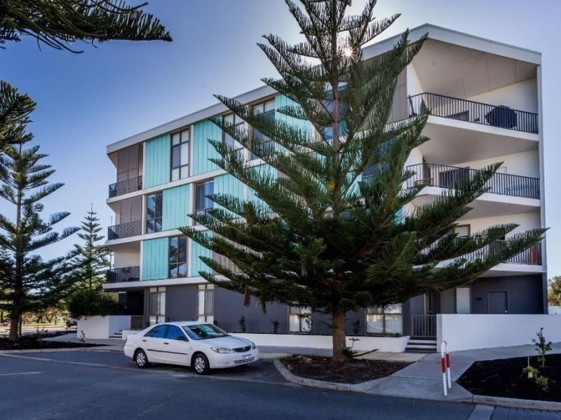 9/22 Heirisson Way, North Coogee