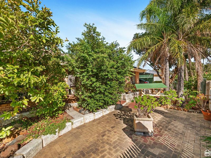 18 Powell Crescent, Brookdale