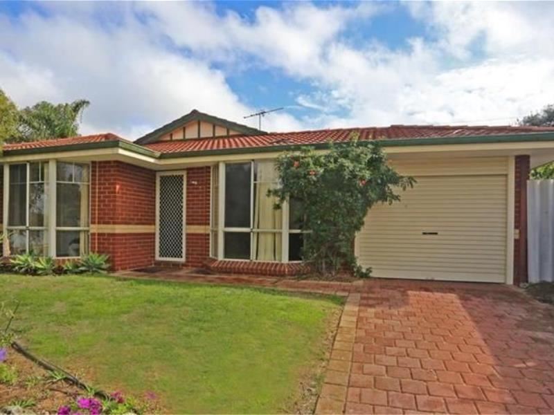 8 Olympus Rise, Greenfields