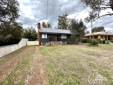 24 Yalbaroo Road, Northam WA 6401