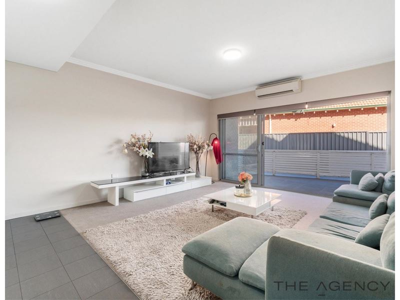 2/26 Little Walcott Street, North Perth