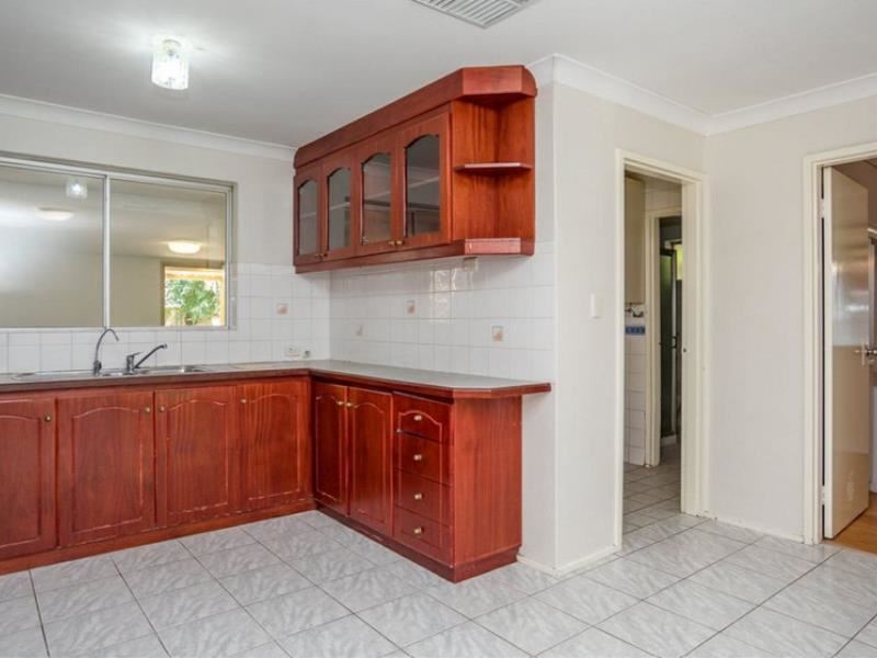 37A Ravenhill Road, Thornlie