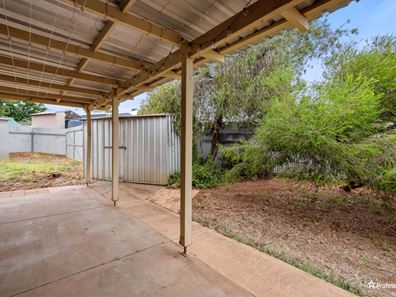 16a Jarvis Place, Hannans WA 6430