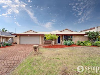 30 Fern Leaf Court, Leeming WA 6149