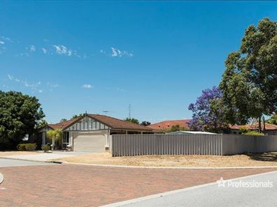 2 Cootha Court, Ballajura WA 6066