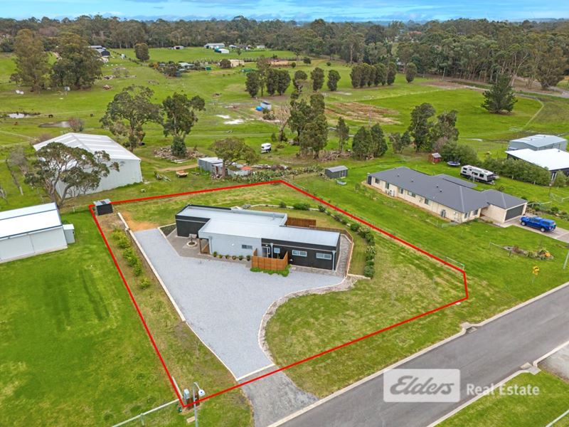 9 Bylund Way, Mckail WA 6330