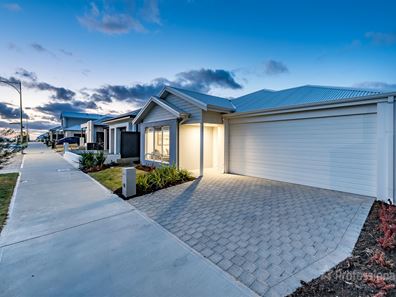 70 Pandora Drive, Jindalee WA 6036