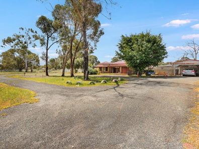 33 Serene Place, Barragup WA 6209