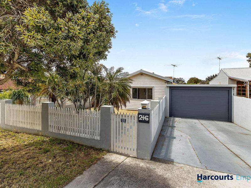 216 Holbeck Street, Doubleview WA 6018