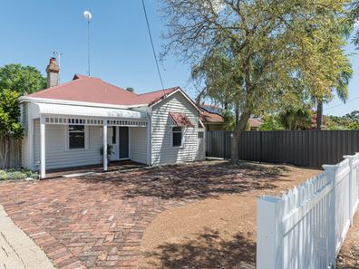 57 Lawrence Street, Bayswater WA 6053