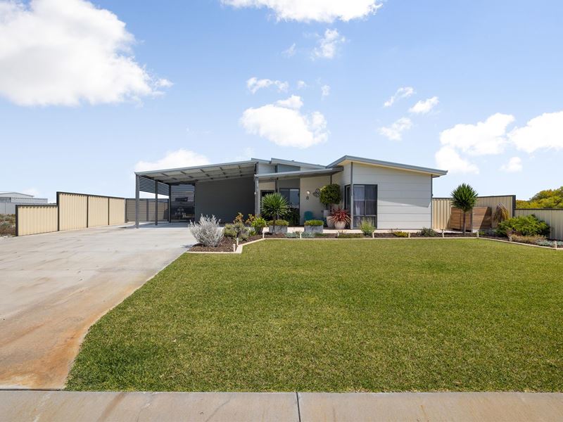 8 KINGFISHER DRIVE, Lancelin