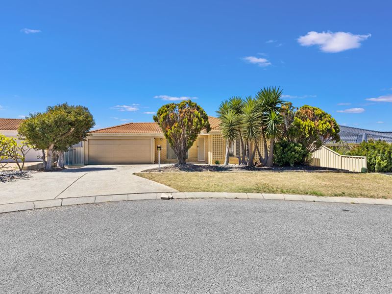 14 Drammen Elbow, Merriwa WA 6030