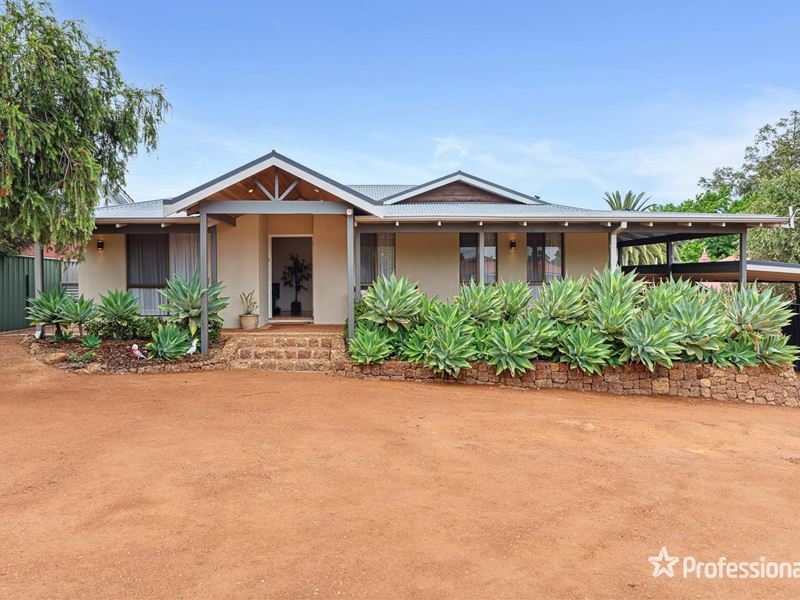 95 Lesmurdie Road, Lesmurdie