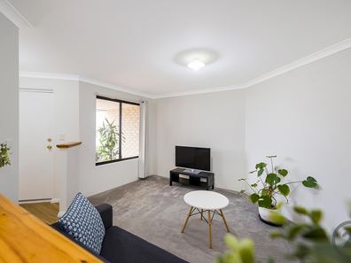 177 Peelwood Parade, Halls Head WA 6210