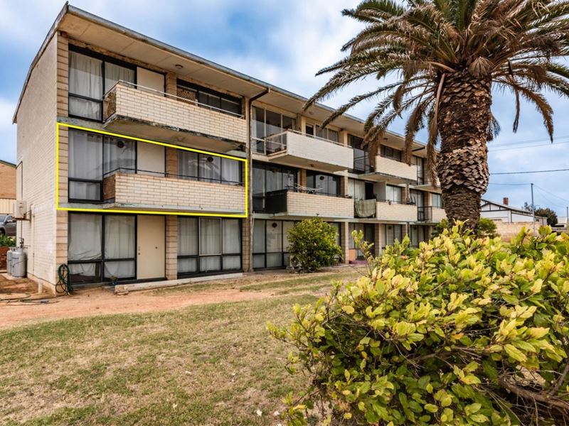 8/139 Augustus Street, Geraldton