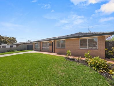 10 Kootingal Road, Armadale WA 6112