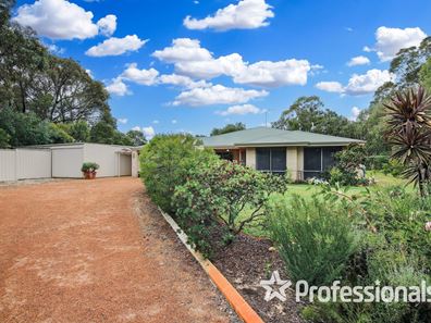 10 Midwater Court, Leschenault WA 6233