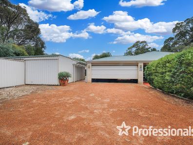 10 Midwater Court, Leschenault WA 6233