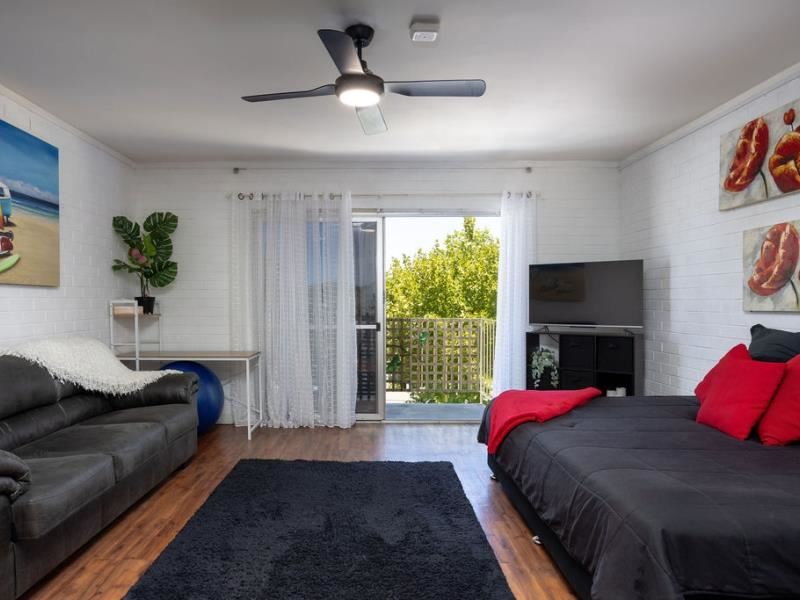 24/212 Hampden Road, Crawley WA 6009