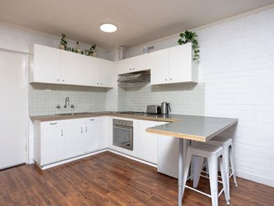 24/212 Hampden Road, Crawley WA 6009