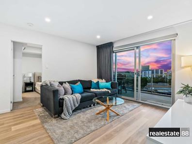 117/5 Rowe Avenue, Rivervale WA 6103