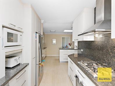 29 Orberry Place, Thornlie WA 6108