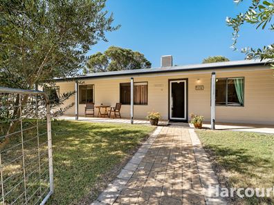 21 Fairway Terrace, Preston Beach WA 6215