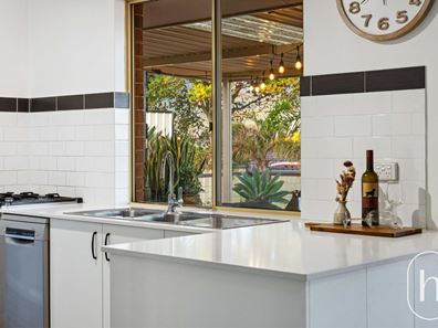 48 Emperor Avenue, Beldon WA 6027