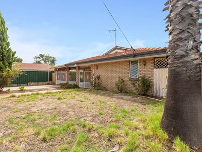 12 Grogan Close, Lockridge WA 6054
