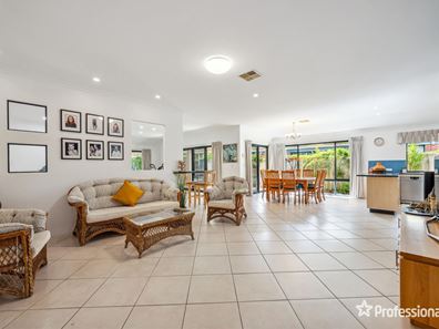 13 Alder Way, Thornlie WA 6108