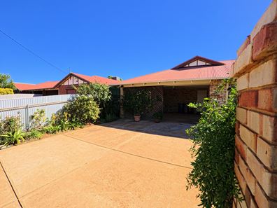 30A Premier Street, Hannans WA 6430