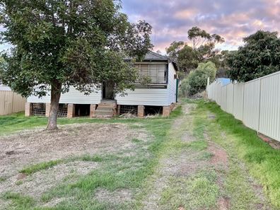13 Stirling Terrace, Toodyay WA 6566