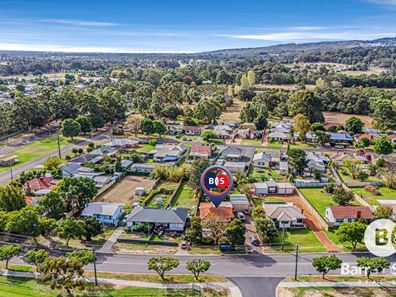 26 UDUC Road, Harvey WA 6220
