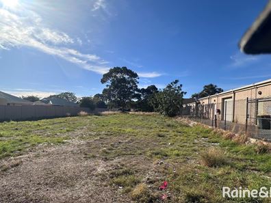 8 Ferguson Street, Midvale WA 6056
