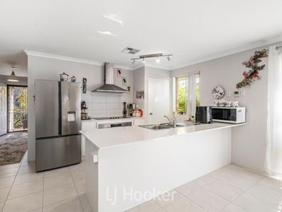 18 Mackerel Avenue, Vasse WA 6280