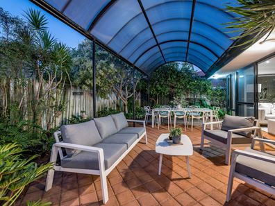 9 Lake Edge Court, Gwelup WA 6018