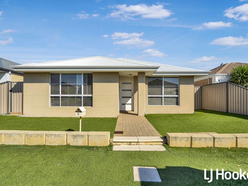 8 Padua Road, Piara Waters WA 6112