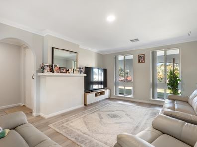 27 Aberdare Way, Warwick WA 6024