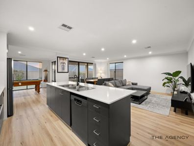 16 Janszoon Way, Mandogalup WA 6167