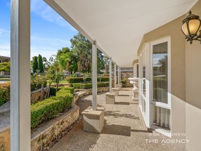 7 Platt Court, Booragoon WA 6154