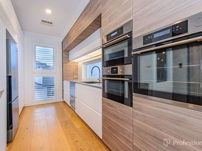 1 Yarmouth Road, Jindalee WA 6036