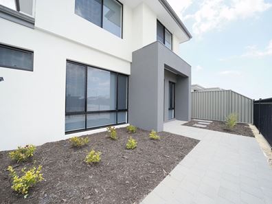 22 Amadeus Way, Success WA 6164
