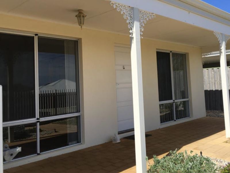 3 Hopbush Lane, Yanchep