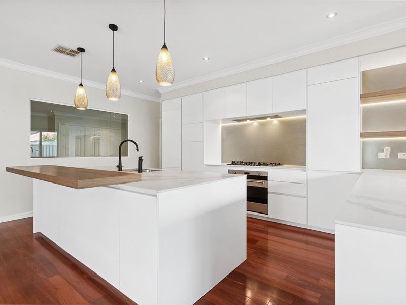 140 Wood Street, Inglewood